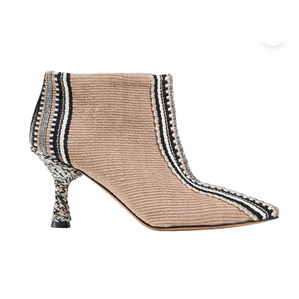 Amambaih INMA IN MARRON NWB Size 41/ US 11